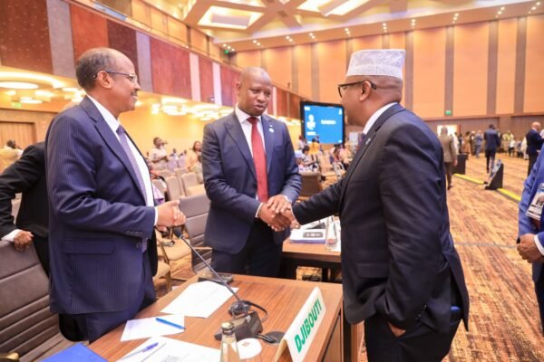 Wasiirka arimaha dibada Soomaaliya oo shir Kampala kaga qeyb galay