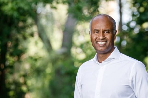 Ahmed Hussen is only Somali MP re-elected in Canadian Parliament