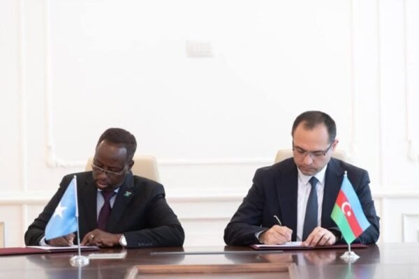 Soomaaliya iyo Azerbaijan oo Kala Saxeexday Heshiis Iskaashi oo Ku Saabsan Horumarinta Beeraha