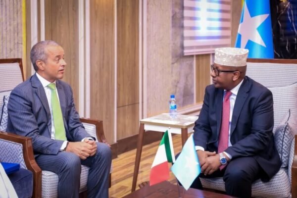 Wasiirka Gaashaandhigga oo la kulmay Safiirka Talyaaniga, kana wada hadlay xoojinta iskaashiga amniga iyo difaaca