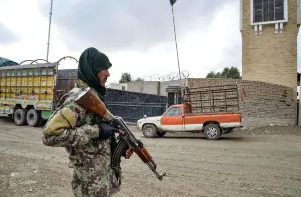 Dhimasho iyo dhaawac ka dhashay weerar ay Taliban ku qaaday Pakistan
